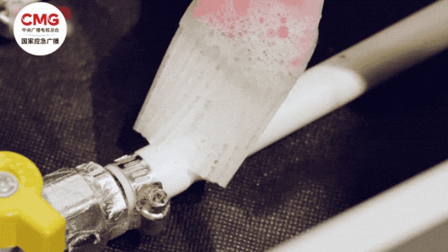 做饭时瞬间爆燃！这个“致命操作”一定要改