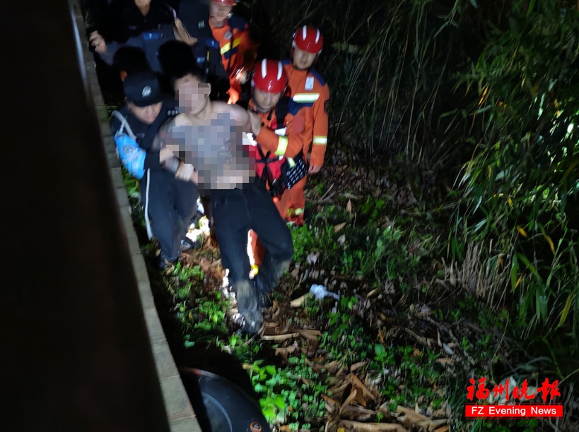 反转了！他竟是在逃人员！福州警方当场抓获