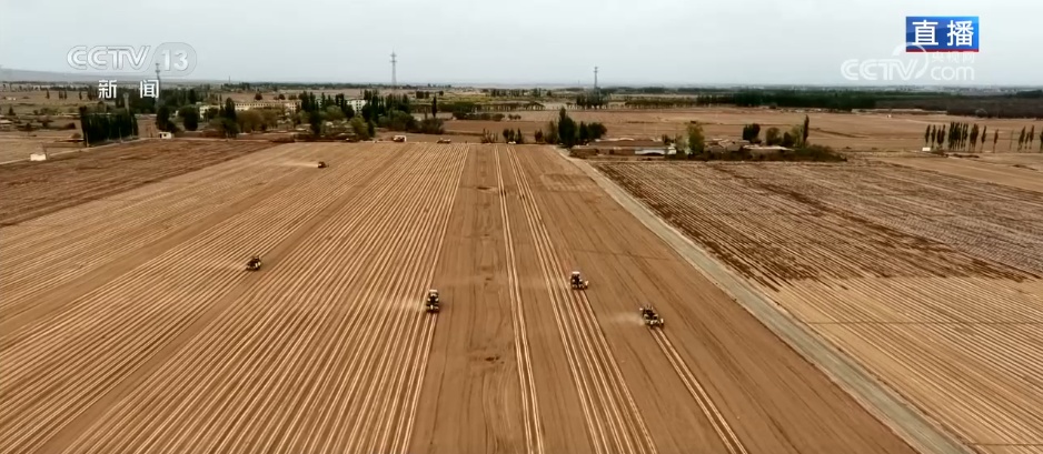 “大数据+无人机+AI”新质生产力助力春耕提质增效 智慧农机解锁丰产密码