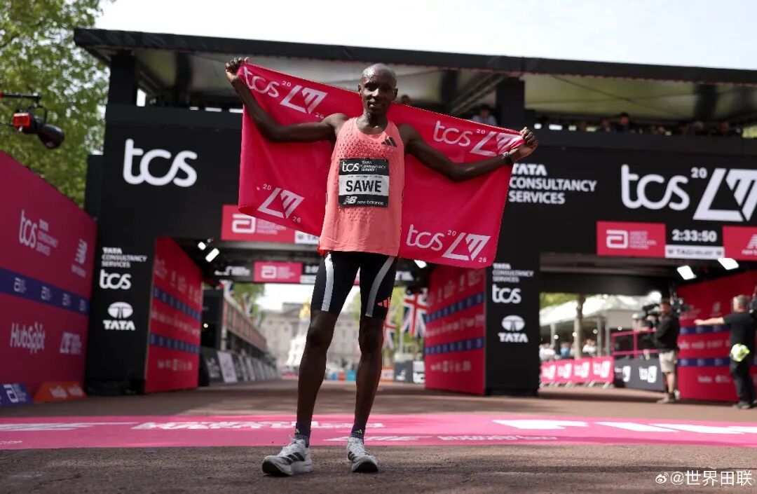 世界纪录！人类马拉松首次跑进2小时