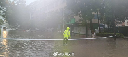 广西钦州特大暴雨为何来势汹汹？