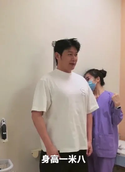 陆毅被网友提醒嘴唇发紫！体检后回应了