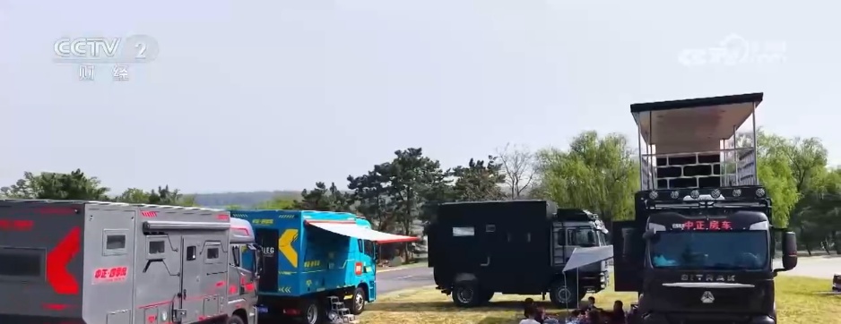 各地特色活动点燃“五一”假日出行热潮 旅游住宿市场行情火爆