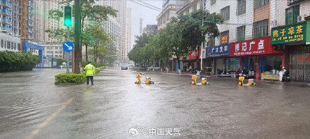 广西钦州特大暴雨为何来势汹汹？