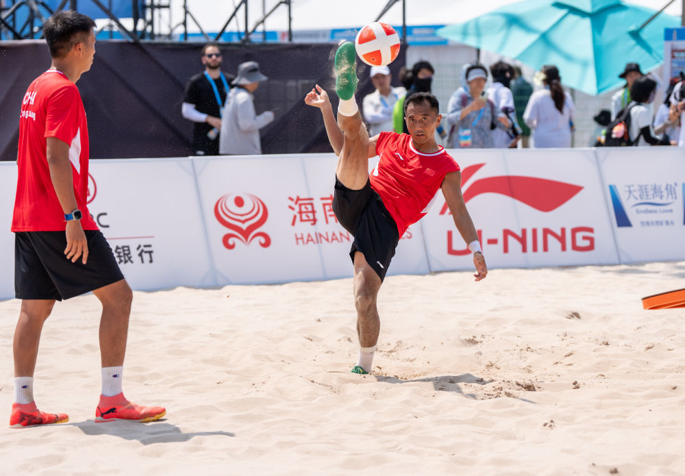 亚沙会小科普：当足球跳上乒乓球桌，学问可不小