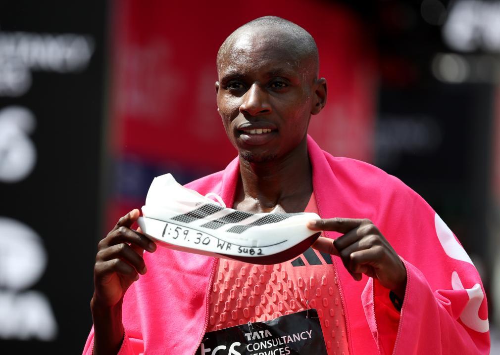 2026伦敦马拉松：男女冠军双双打破世界纪录