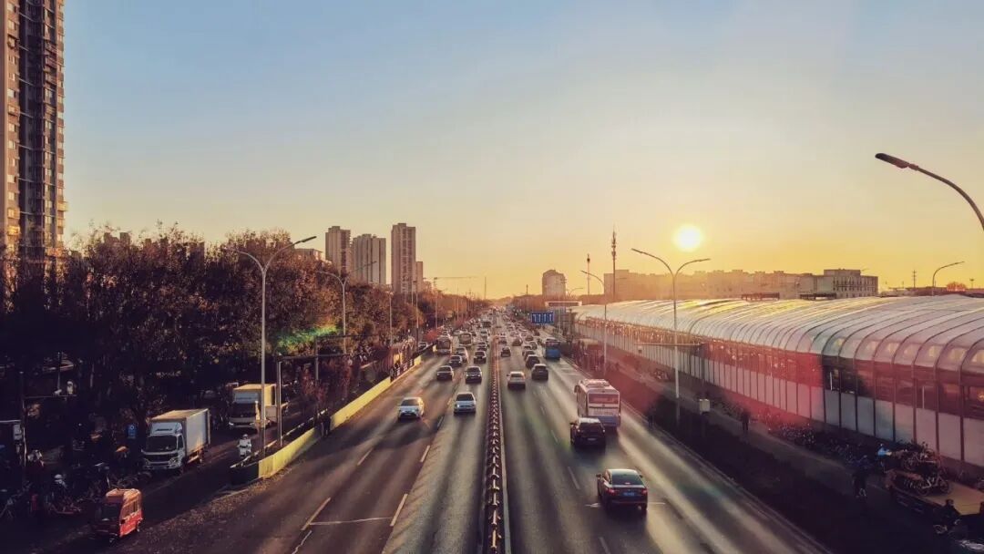 “五一”假期，小客车免高速通行费！北京将迎来全年交通流量高峰