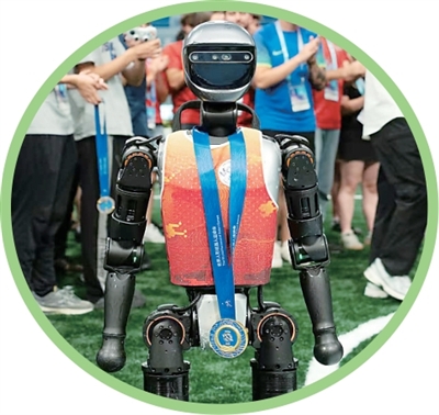 从蹒跚学步到屡屡夺冠，机器人如何踢足球？