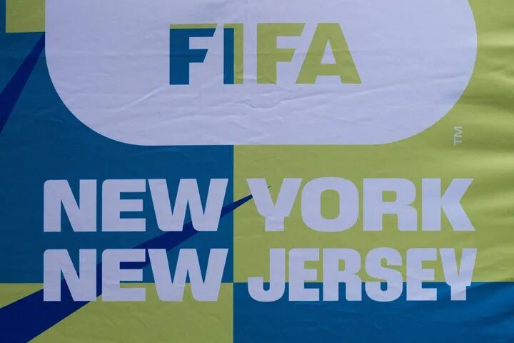 世界杯一张门票，为何炒到千万人民币