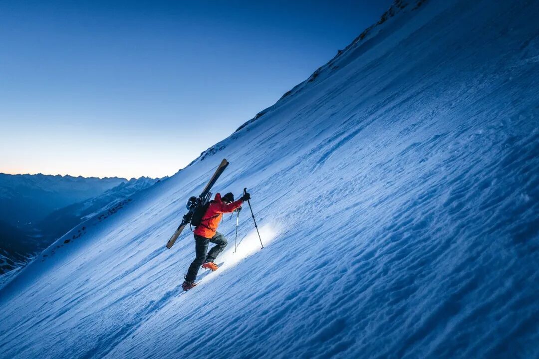 国家安全部：煽动“躺平”的他们，正忙得脚不沾地