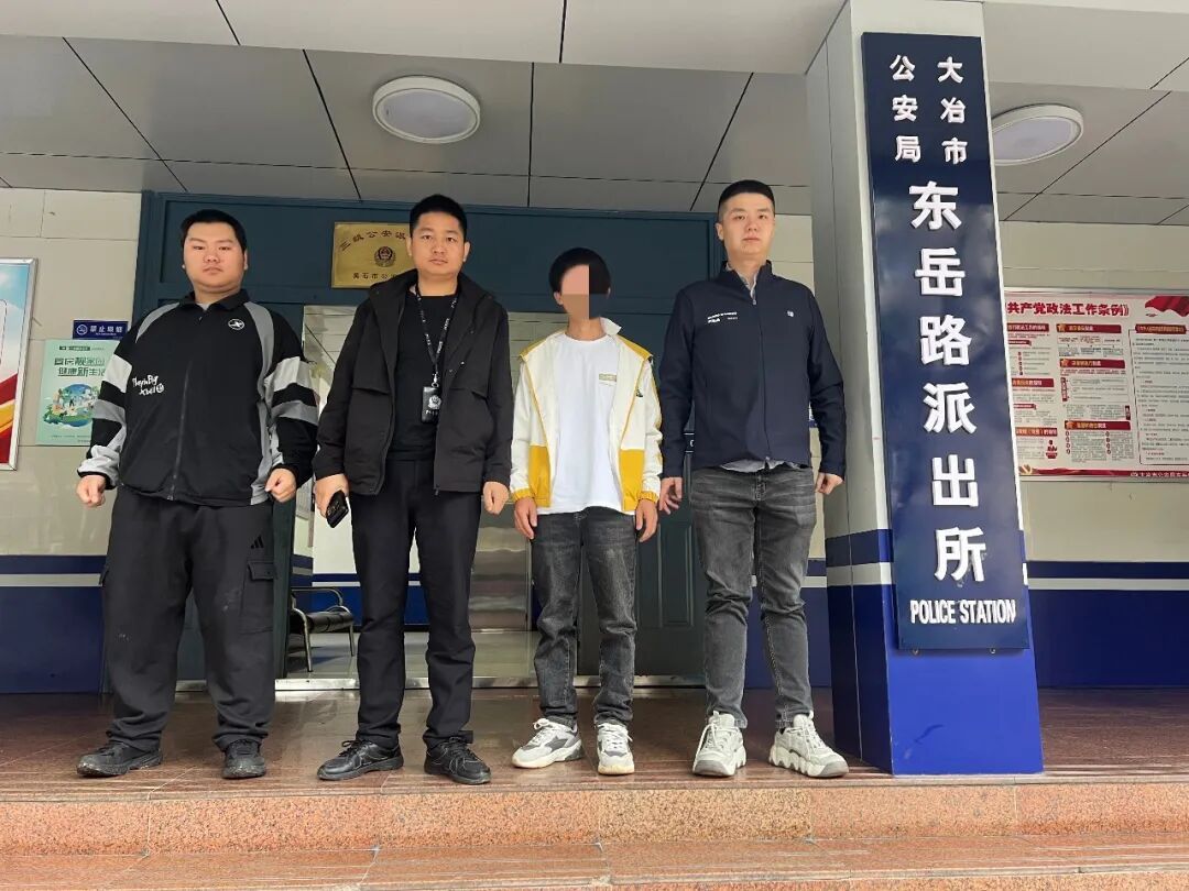 “全能堂姐”保你免考包过？这张“空气驾照”，他花了1.7万......