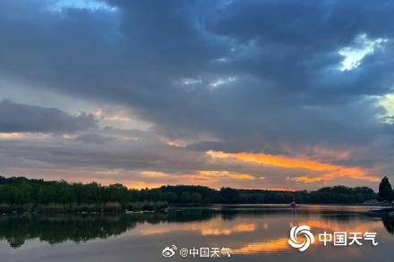 北京今天风力仍较大阵风可达六级 山区有分散性小阵雨