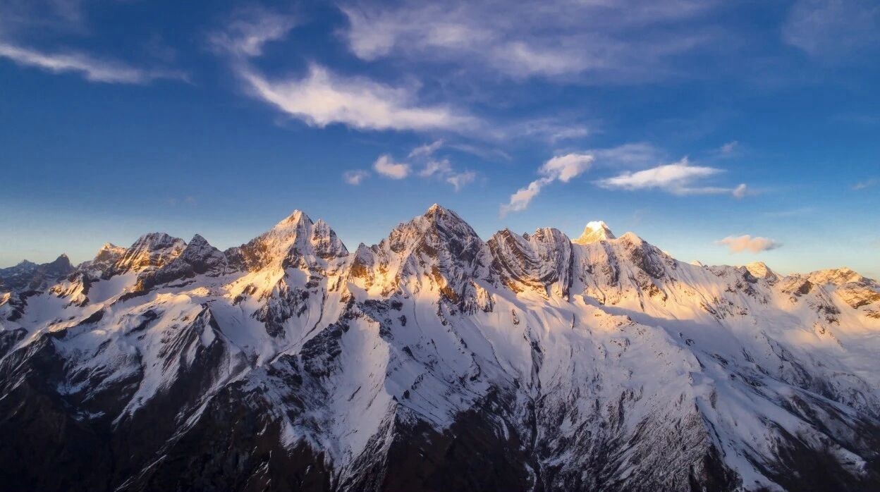 四姑娘山正式授牌！我国再多一个世界地质公园