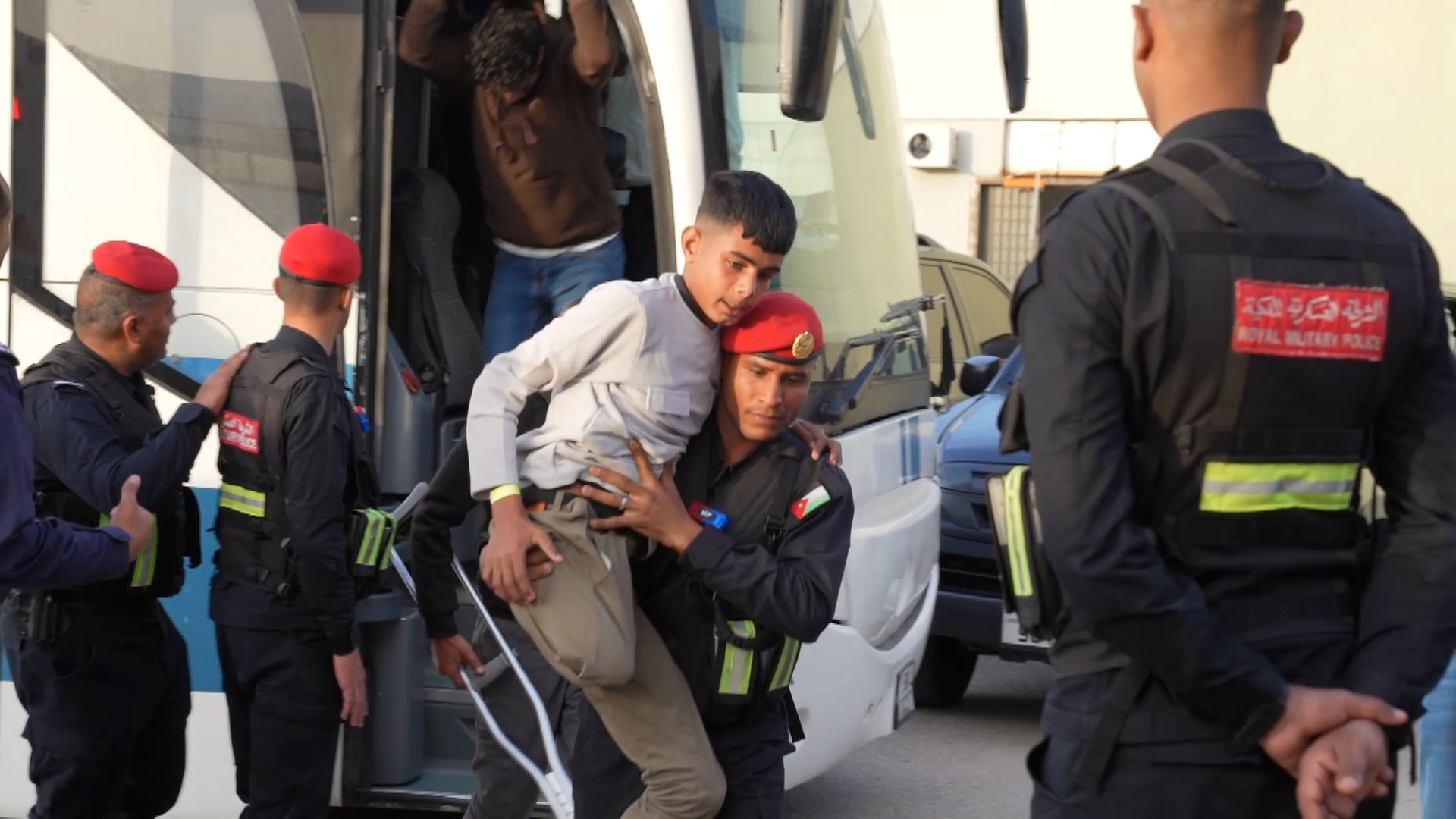 中断近两月后 约旦重启加沙医疗走廊收治加沙患病儿童