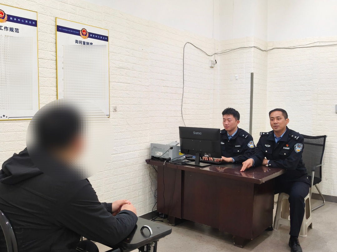 民警下班约会中，顺手抓了一个嫌疑人！