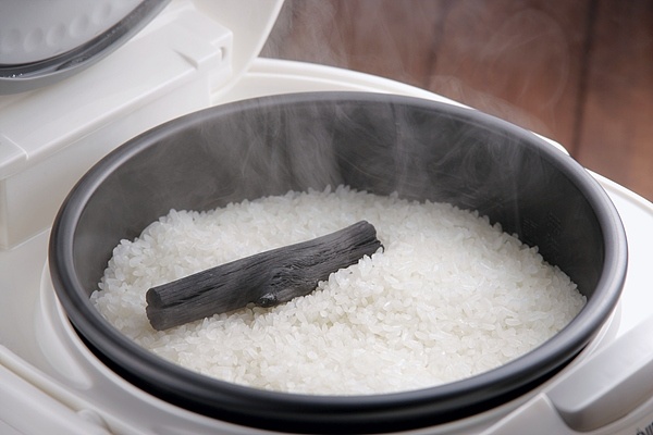 细菌超标！电饭煲"保温"千万别超过这个时间