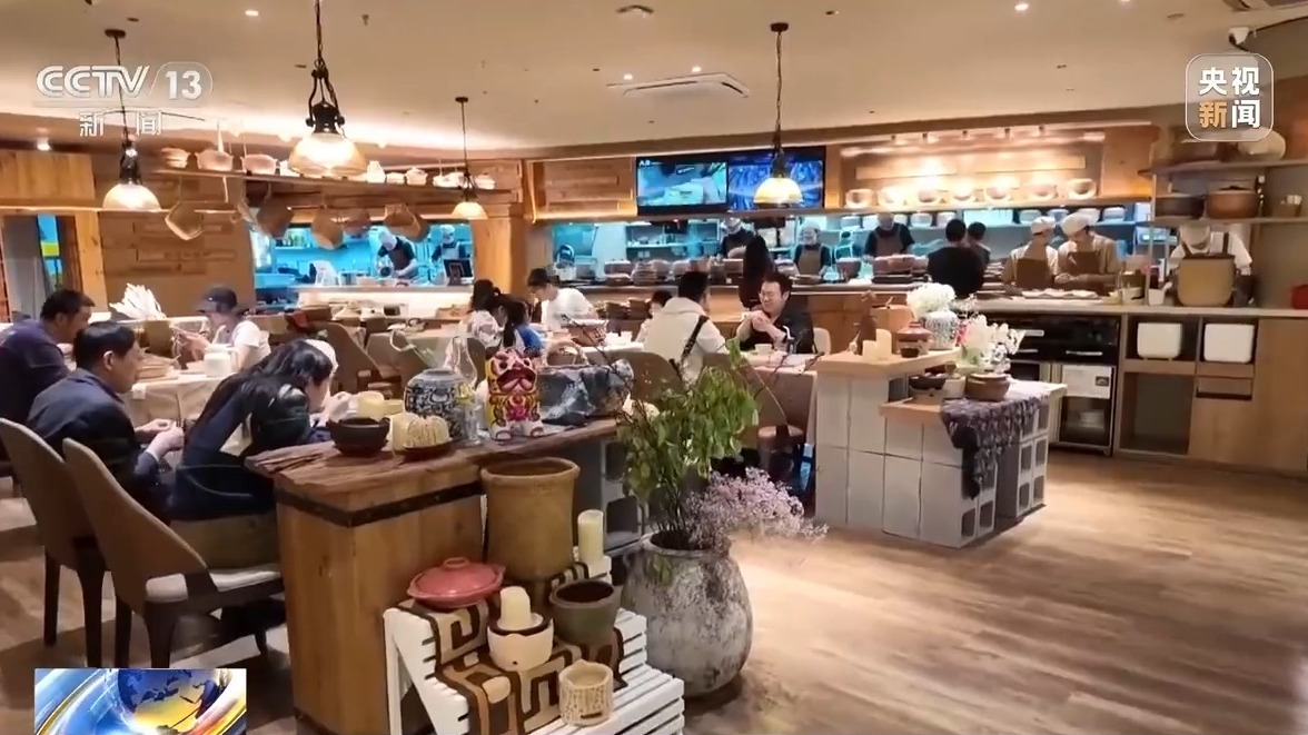 “五一”假期将至 各地出游热度持续攀升