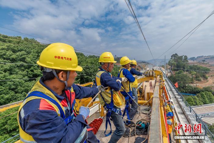 渝昆高铁全线四电工程施工进入冲刺阶段