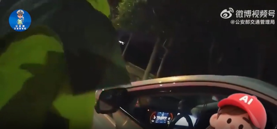 紫牛热点∣“看在女孩子的份上，放过可以吗？”醉驾被查还想求放过，涉嫌危险驾驶罪被刑事立案