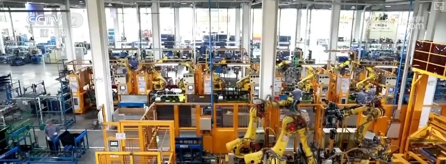 做大做好服务业蛋糕 以强大“中国服务”支撑更高端“中国制造”