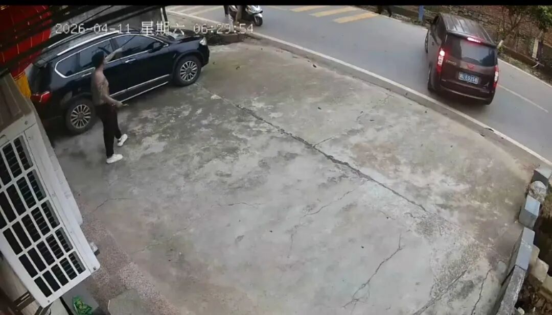 对话与歹徒搏斗被咬掉鼻子的郴州老人：从小是孤儿吃百家饭长大，即使老了也想发光发热