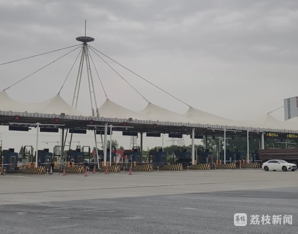 “五一”假期高速路网流量大 公安交管部门发布典型案例及出行提示