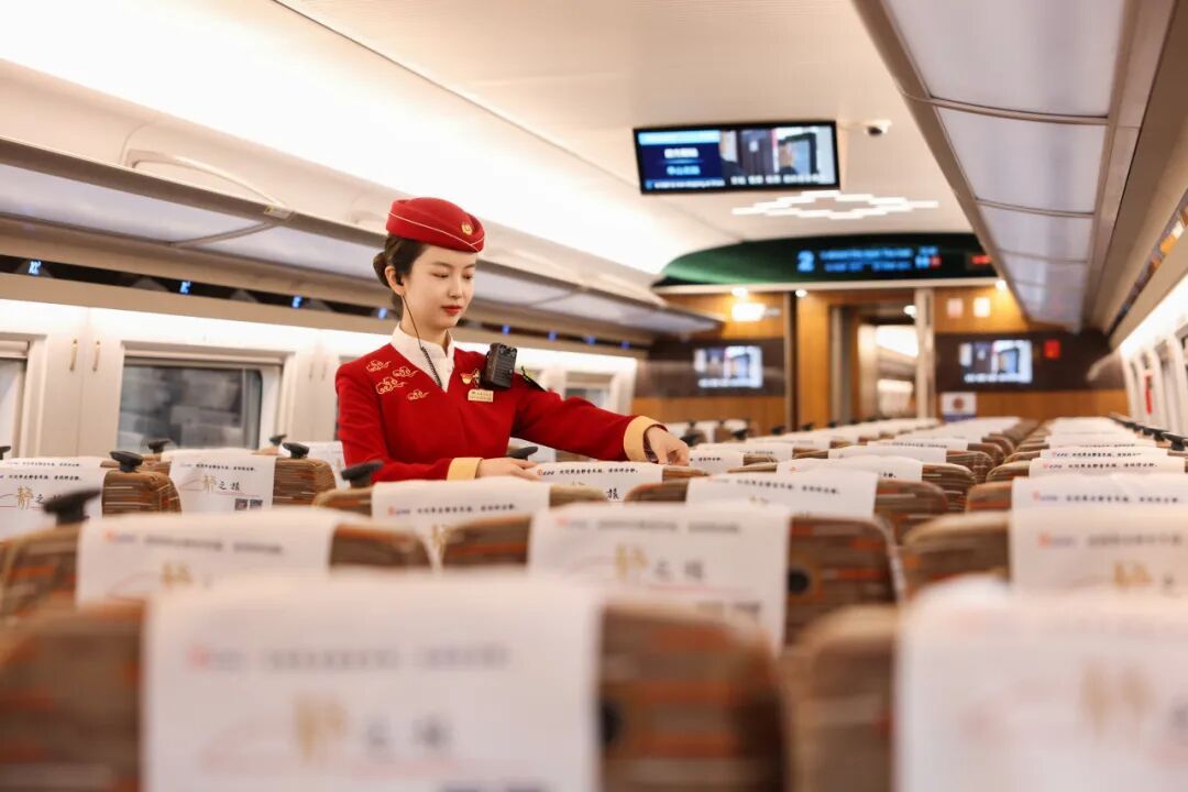 西安铁路局：“五一”假日，加开167对列车！