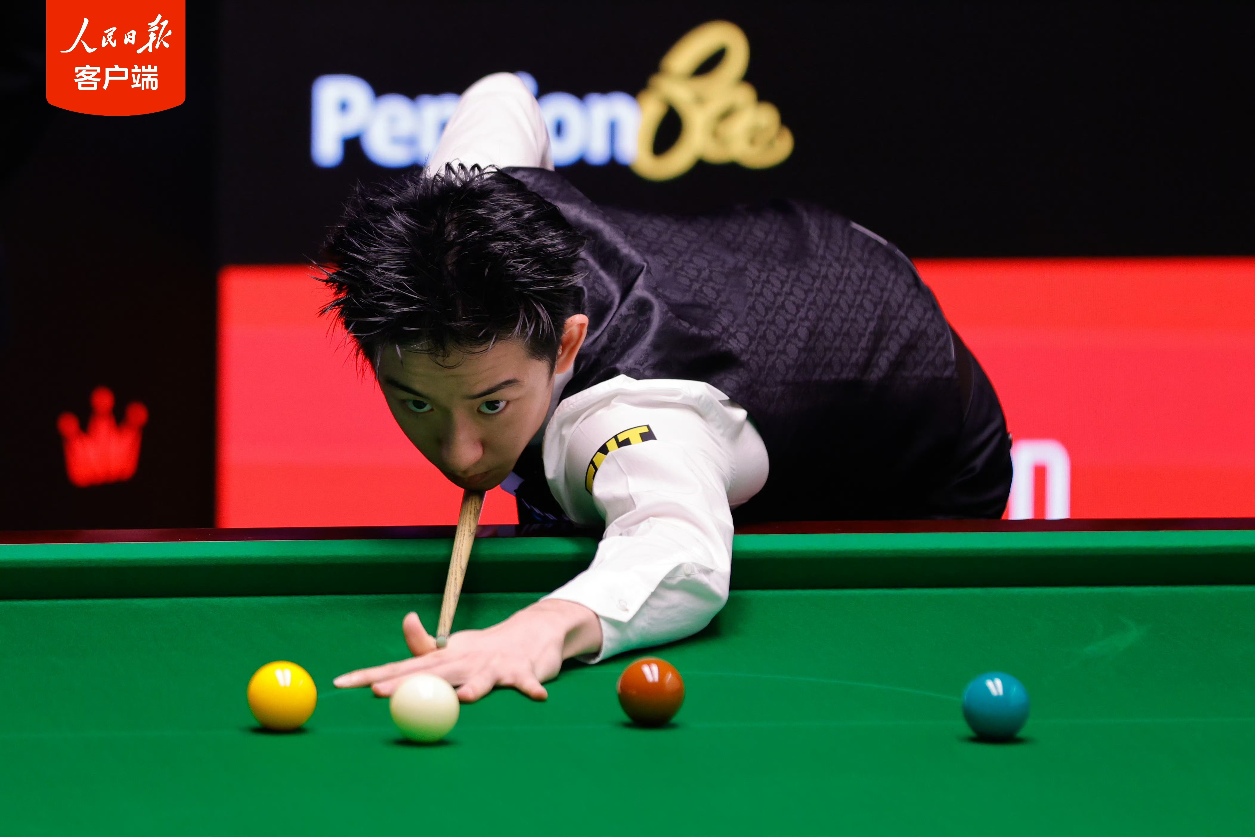 吴宜泽首进斯诺克世锦赛四强，赵心童遗憾止步