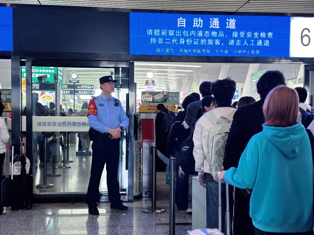 杭州东站实况！浙A大军出动了！部分高速进口关闭！重要提醒