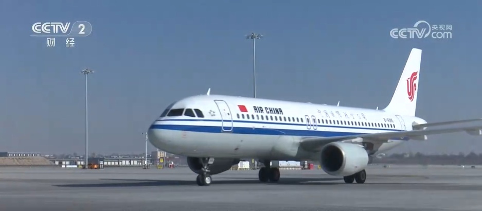 1995万人次、6400万辆，人潮与车流涌动 “假日中国”在流动中彰显生机与活力