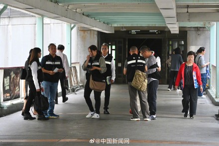 香港最严控烟令实施首日已开罚单