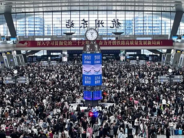 杭州东站实况！浙A大军出动了！部分高速进口关闭！重要提醒