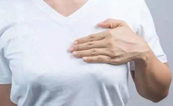 触目惊心！18岁女孩双乳“爆发”84个肿块，最大的如鹅蛋！这些习惯立刻改掉️