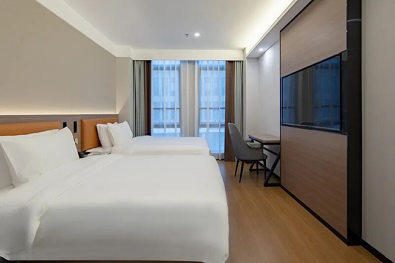 被酒店“强制退单”，想重订发现同房型涨价了……