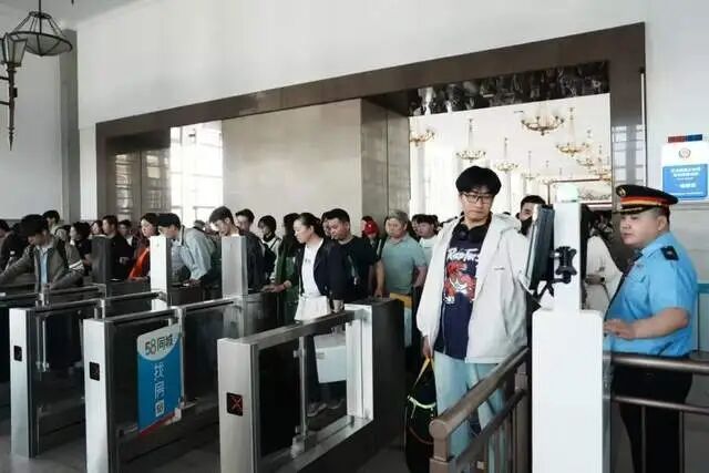 五一出行更方便！北京八大火车站服务升级
