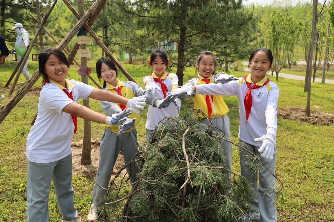劳动是最好的节日礼物！北京学子用双手迎接五一