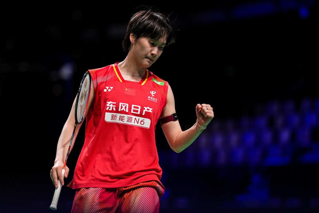 尤伯杯半决赛中日大战，国羽女队3比0完胜挺进决赛