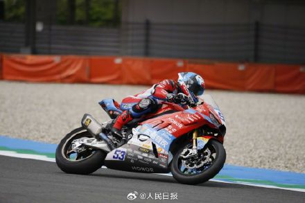 张雪机车又拿冠军了