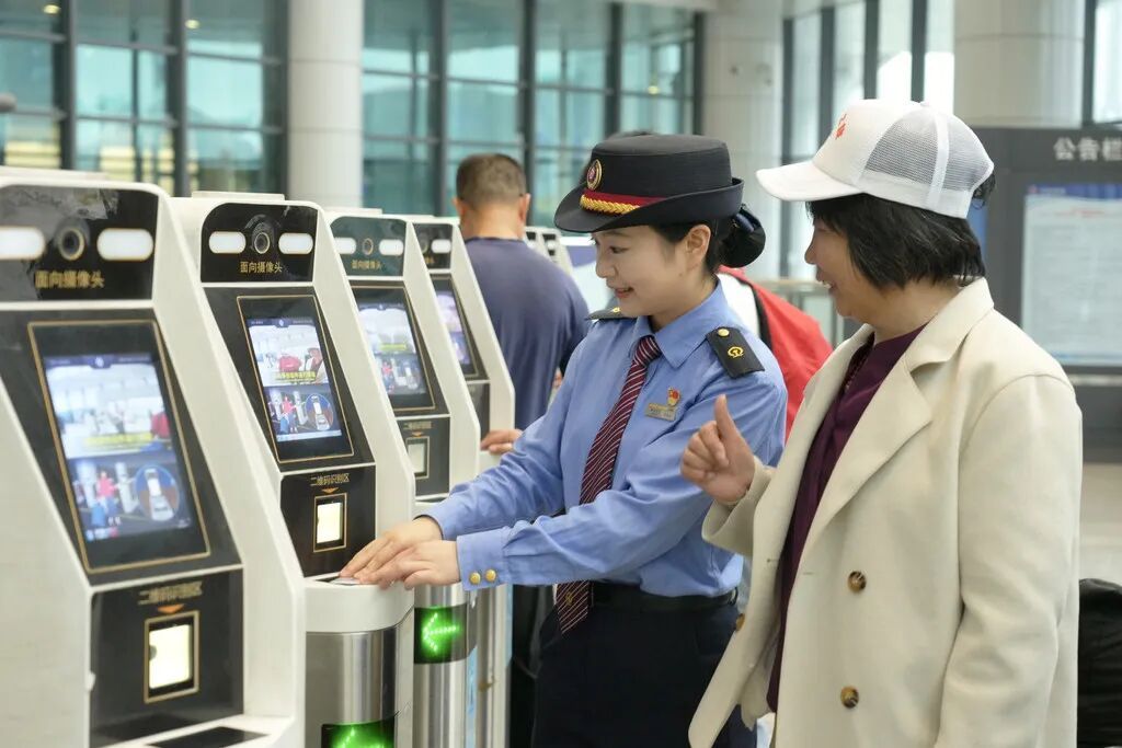 40.6万人次！“五一”假期首日 重庆火车站创单日客发量历史新高