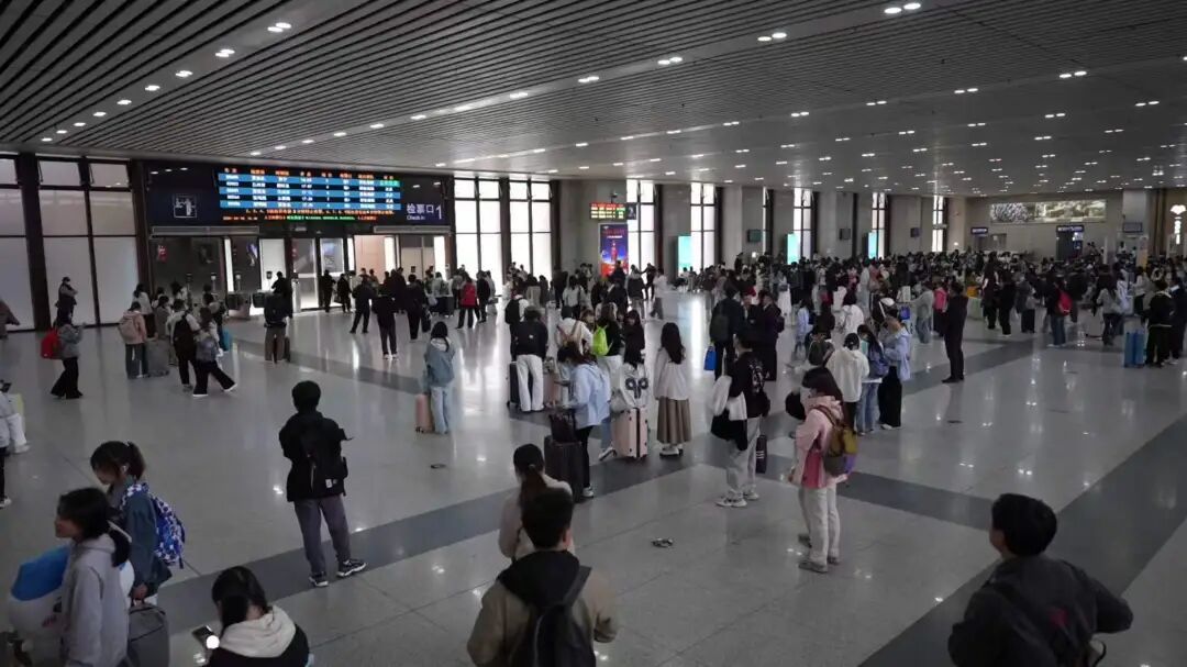 “五一”假期，西安加开多趟列车！