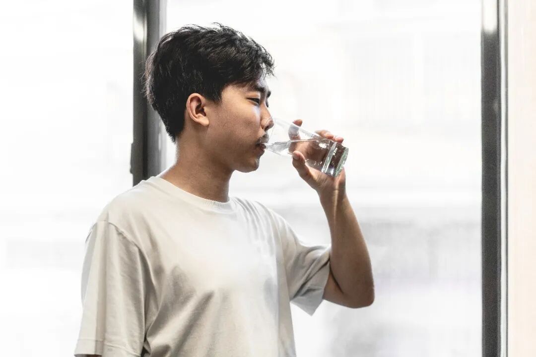 经常出现这 6 种症状，可能是你的大脑在喊“救命”！千万别硬撑