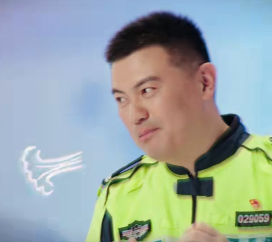 全网催更！“上海警察蜀黍也想报警”名场面太好笑了