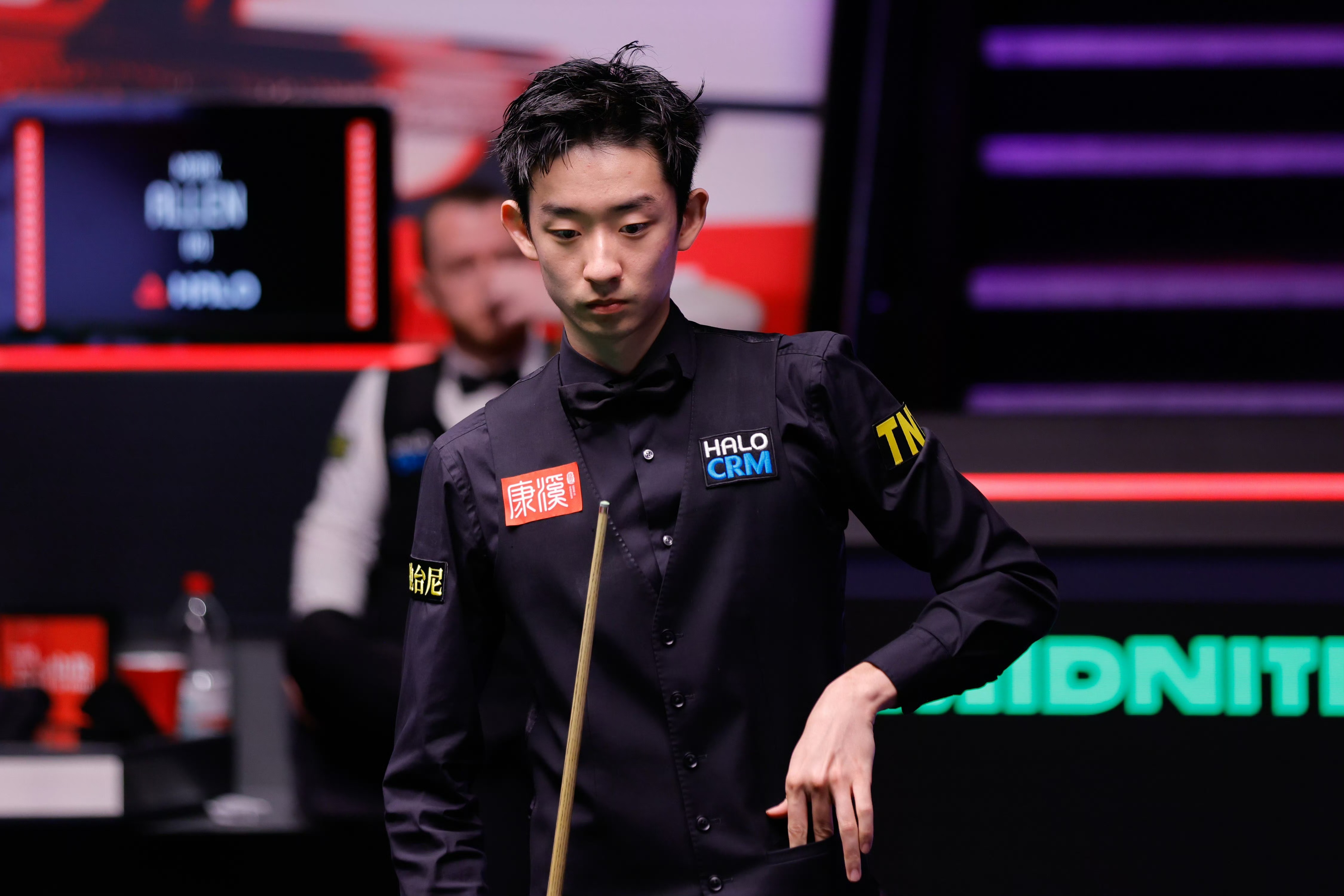 挽救两赛点！吴宜泽晋级斯诺克世锦赛决赛