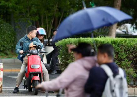 看北京｜今日上午市区突降阵雨