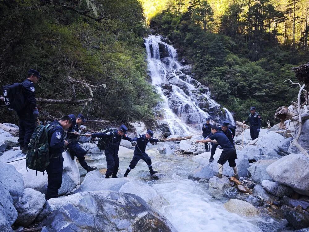 “替我照顾好四位老人，如果有来生，我还娶你”