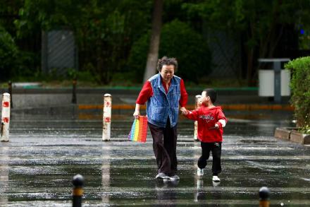 看北京｜今日上午市区突降阵雨