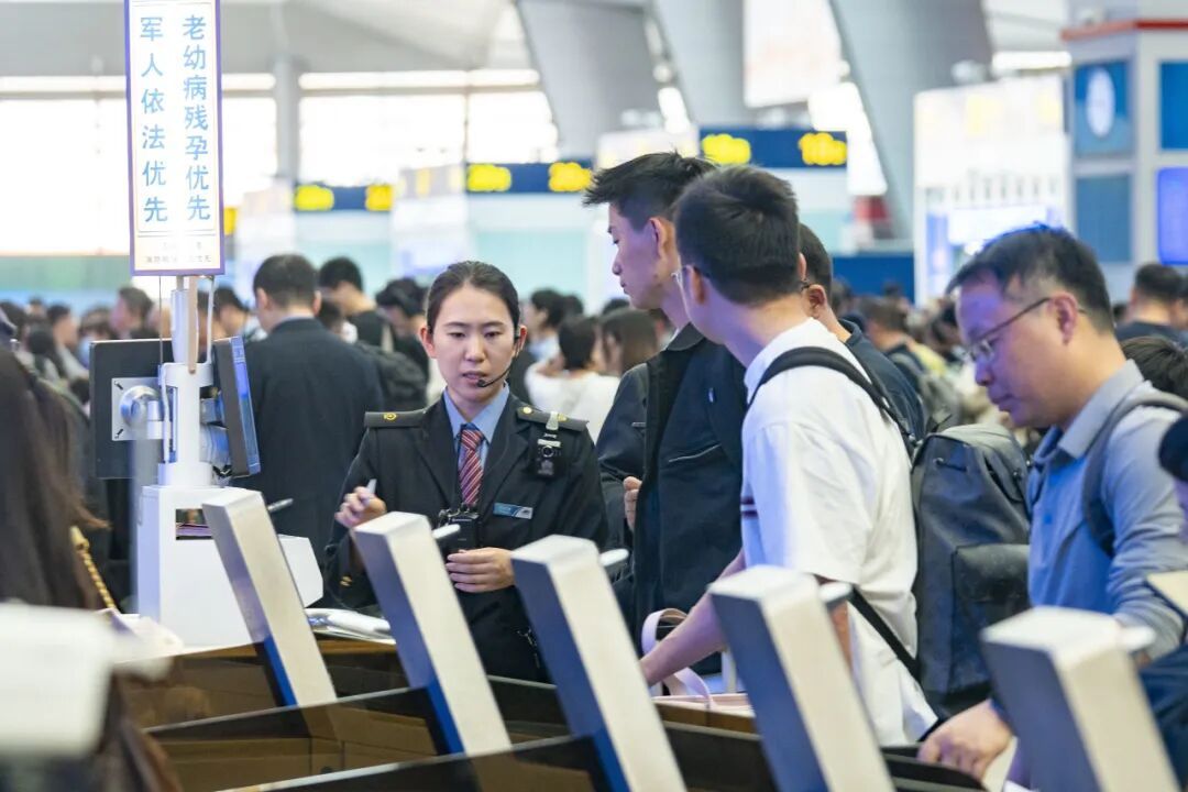 热门线路增加运力！铁路迎来假期返程客流高峰