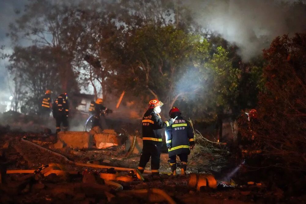 湖南浏阳烟花厂爆炸已致21死61伤！救援现场画面——