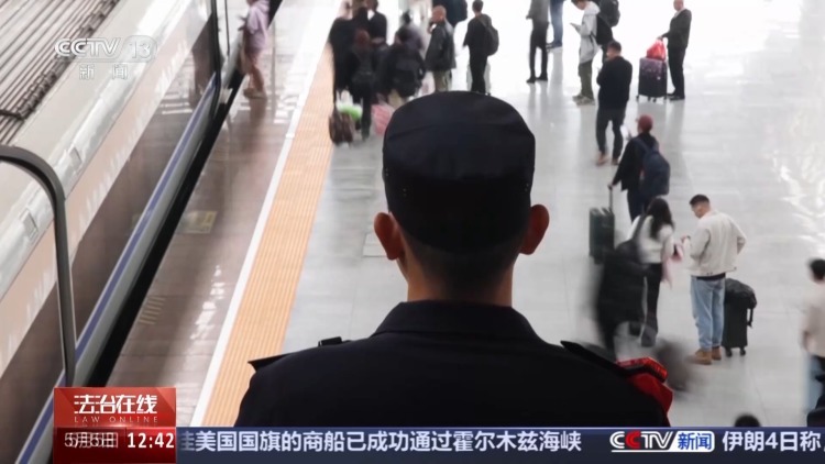 法治在线丨2小时锁定“梅姨案”被拐儿童！他的寻亲“工具箱”让453个家庭团圆