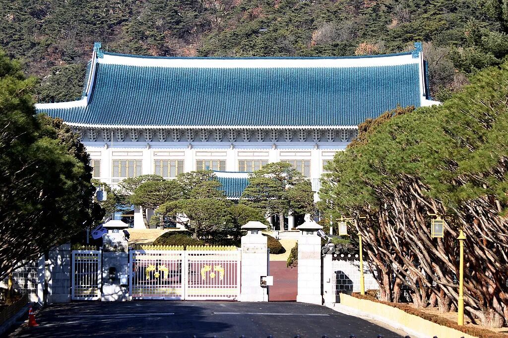特朗普要求韩国参与霍尔木兹海峡行动，韩方：正在讨论